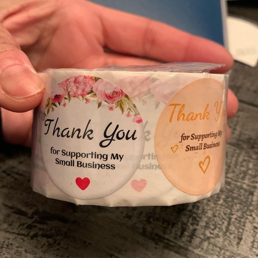 Thank You Sticker Labels 500 labels on roll. Pastel colors, 1.5”x1.5” NWT
